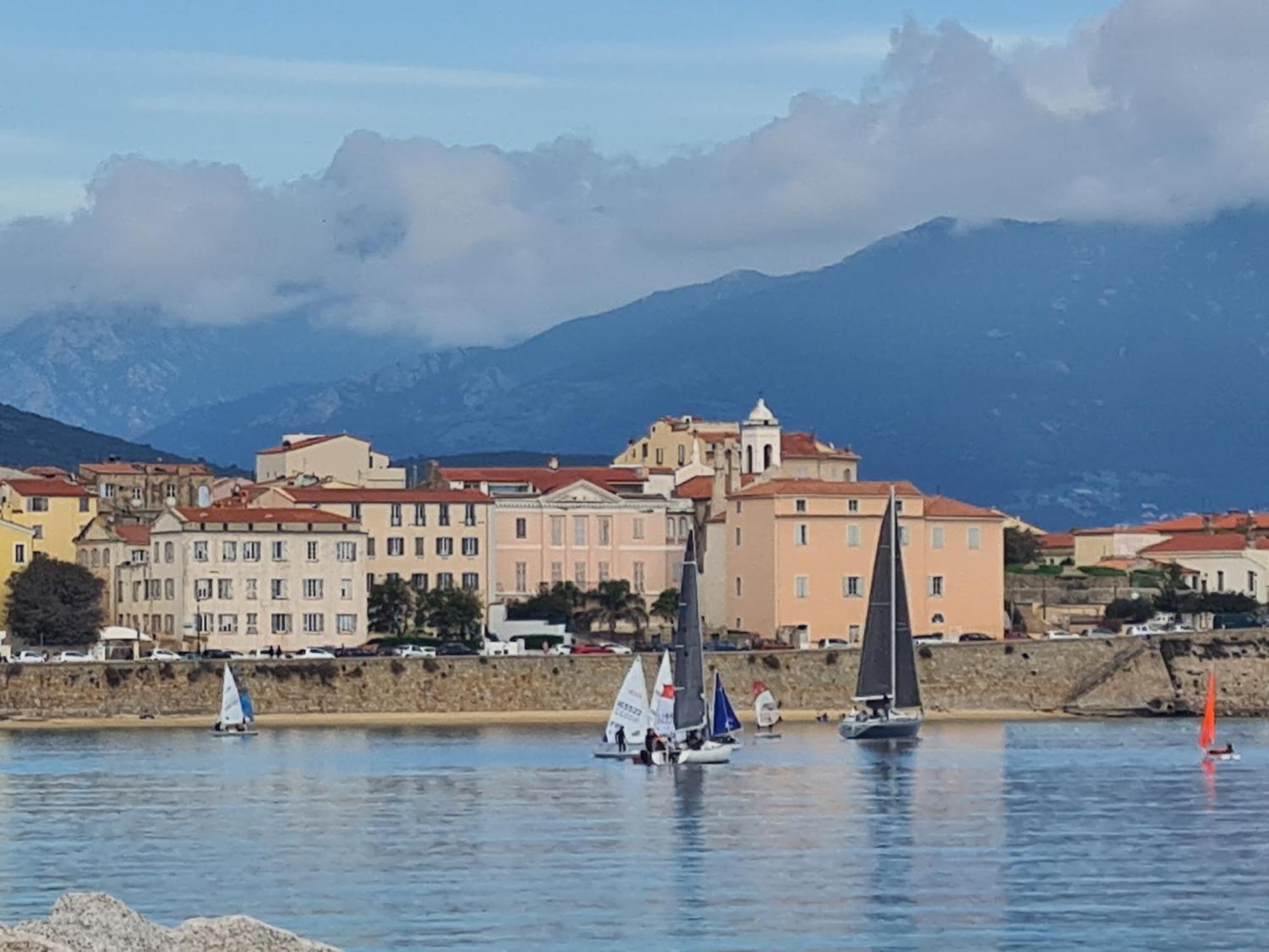 Apartment Cocooning Au Coeur De La Cite Imperiale Ajaccio (Corsica)